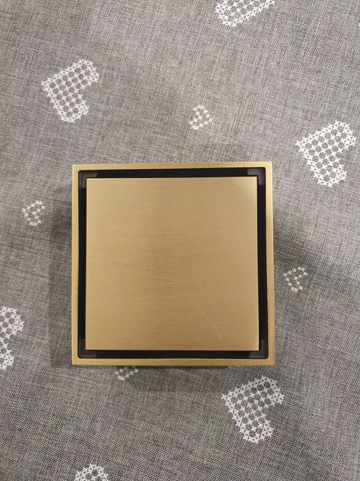 Pokrywa odpływu prysznicowego, mosiężny 10x10 cm