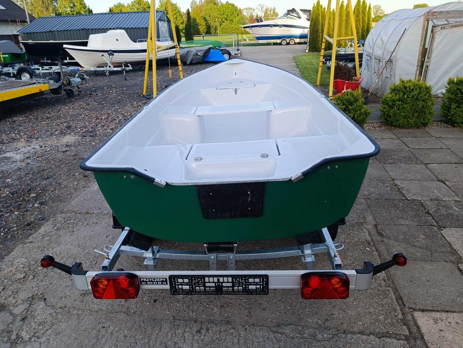 Łódź wiosłowa wędkarska  3,8 m  Mario 380 Iława