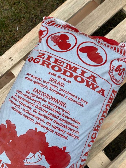 Ziemia kwiatowa ogrodowa podłoże pod trawnik kora obornik bydlęcy torf