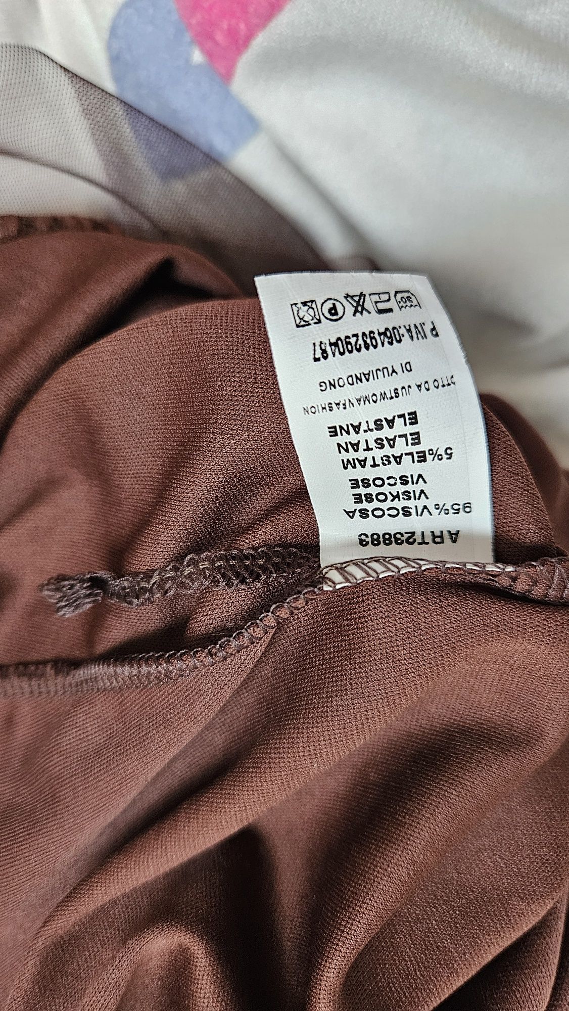 Halka wiskozowa New Collection czekoladowa Size Plus