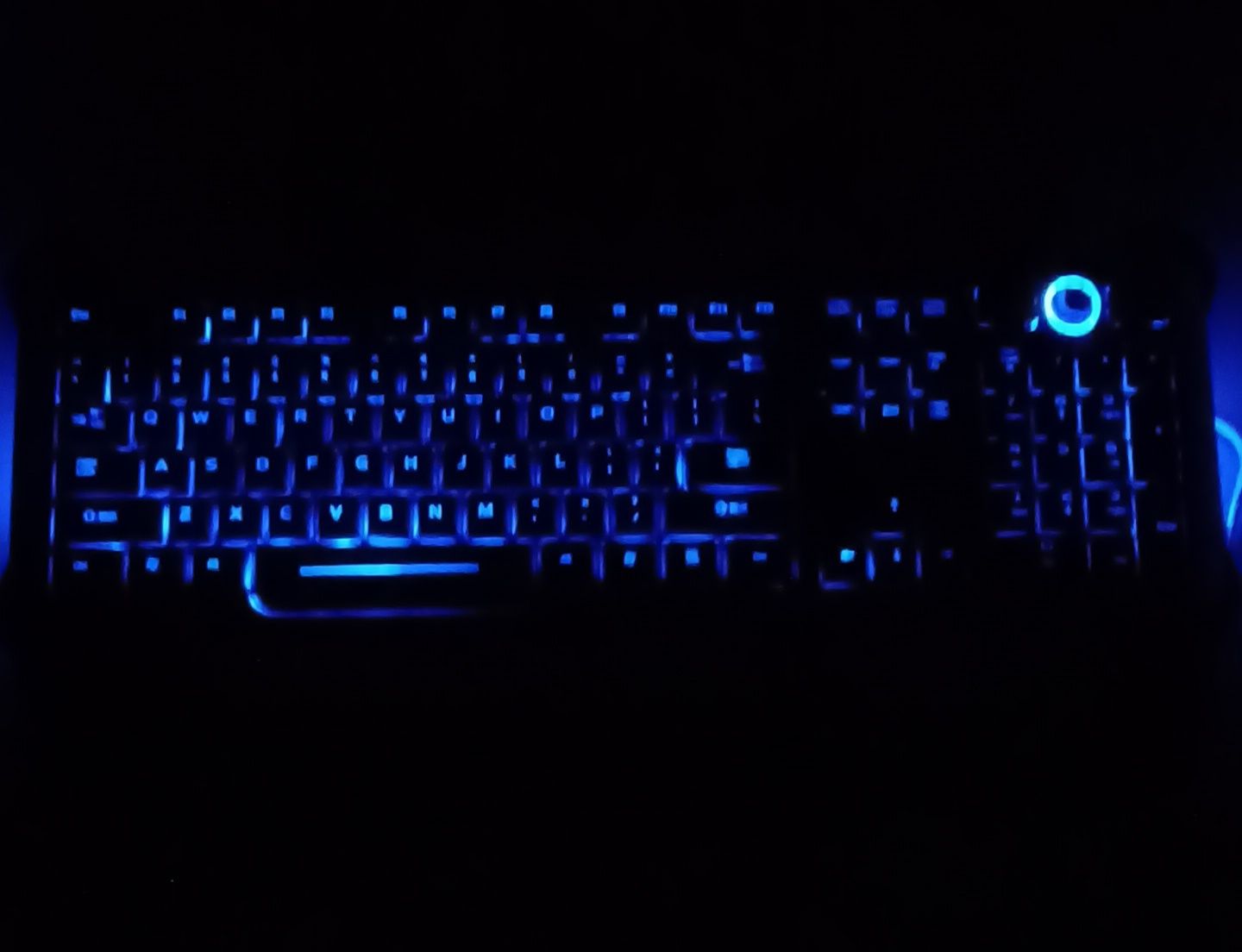 Teclado Eclipse II Iluminated da Saitek Novo