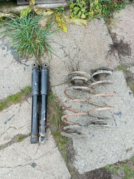 Амортизатори спружини задні Опель Астра g