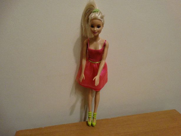 Barbie lalka jedna z zestawu