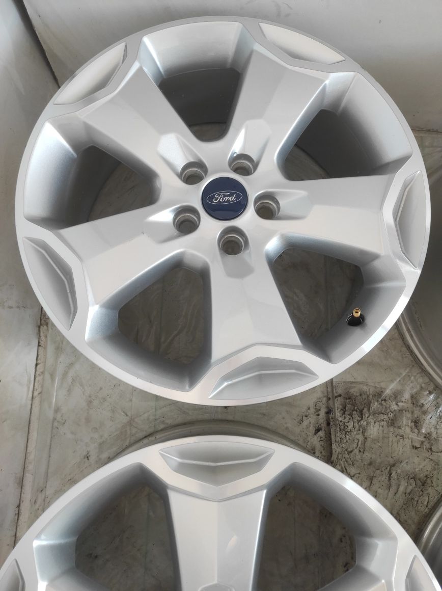 294 Felgi aluminiowe ORYGINAŁ FORD R 18 5x108 otwór 63,3 Bardzo Ładne