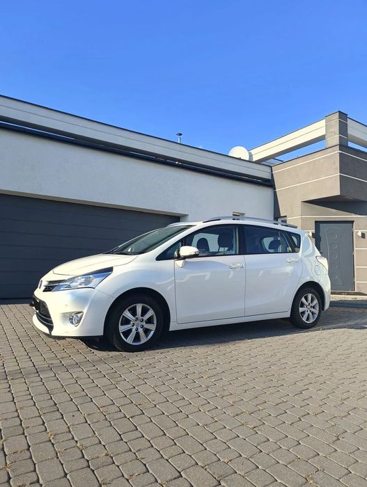 Toyota Verso Stan idealny