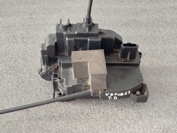 Fechadura / fecho porta trás direito RENAULT Clio III (BR0/1, CR0/1)