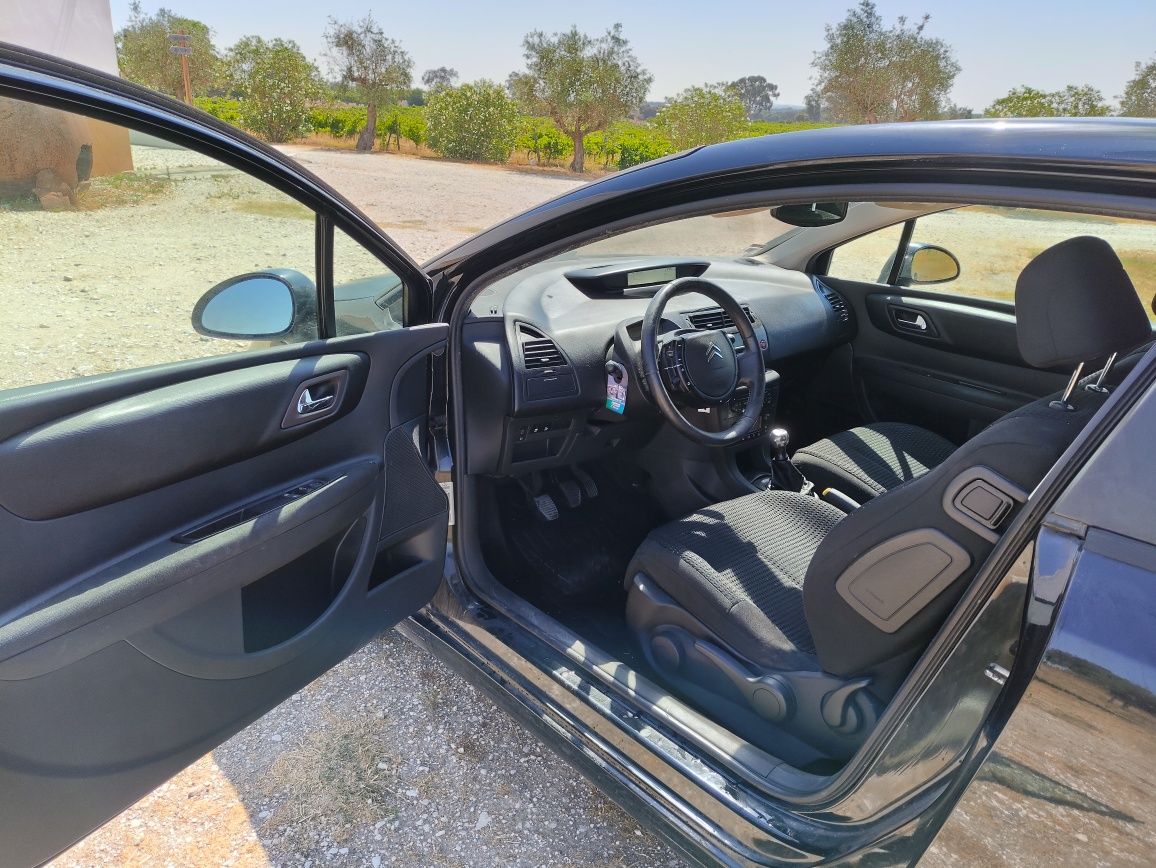 Citroen C4 coupé