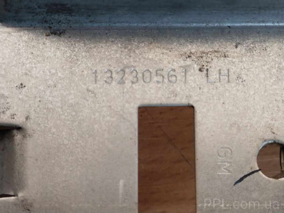 Opel Meriva A 2003-2010 стеклоподъемник передний левый 13230561