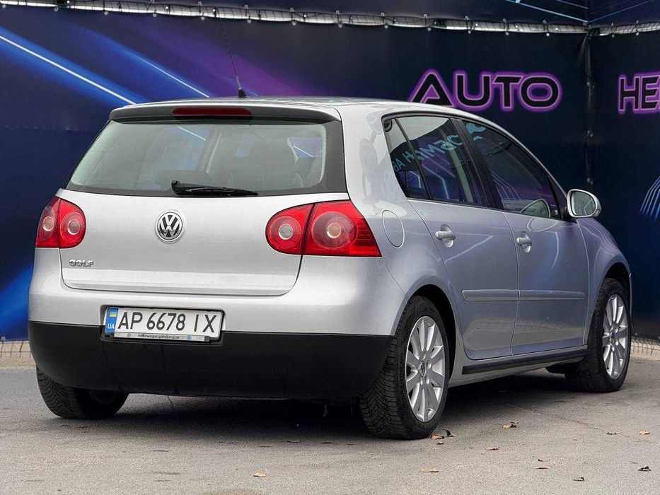 Volkswagen Golf 2007, 1.6 бензин, механика