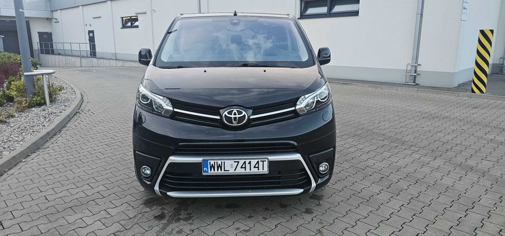 Transport, Przewóz osób, Toyota ProAce VIP, Faktura VAT