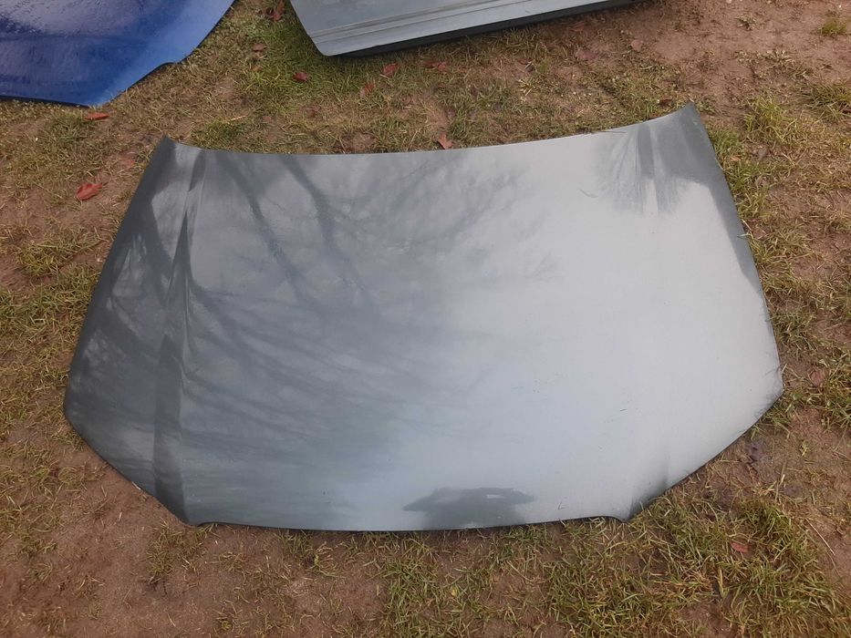 Maska pokrywa silnika audi a3 8P 2003r kod lakieru LX7Z mały grill