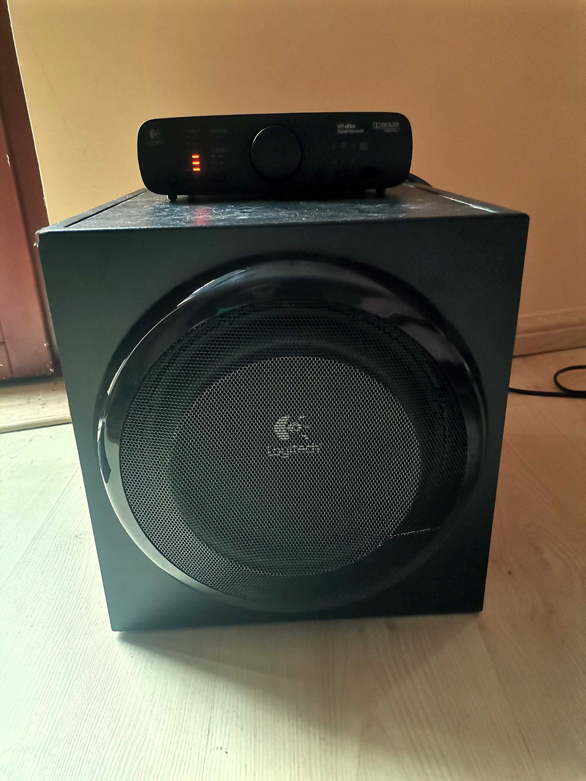 Logitech Z906 5.1