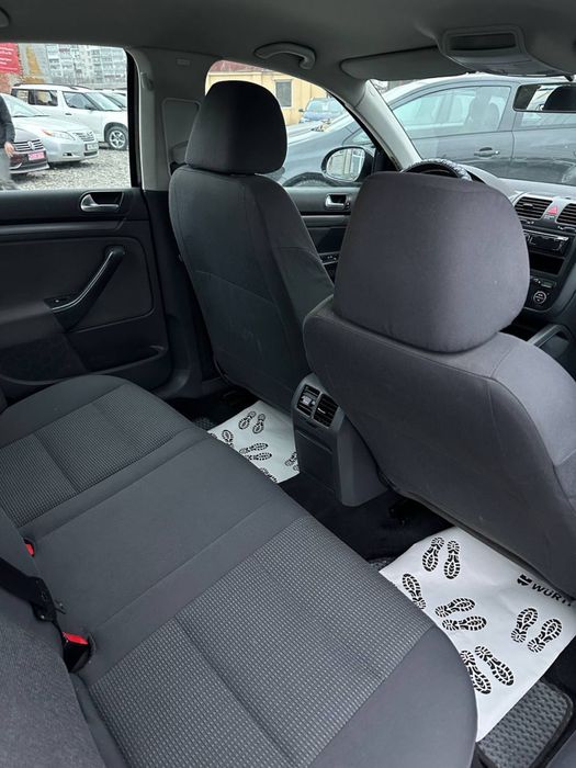 Продам Volkswagen Jetta