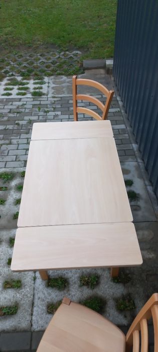 Stół drewniany rozkładany