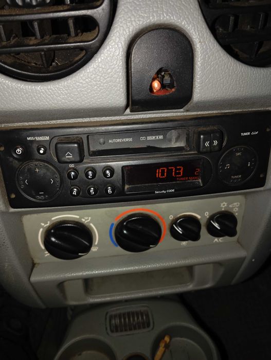 Магнітола штатна Reno