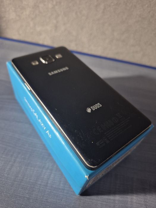 Телефон Samsung Galaxy A5