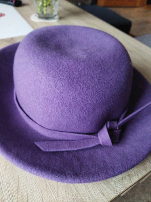 Kapelusz damski uzywany