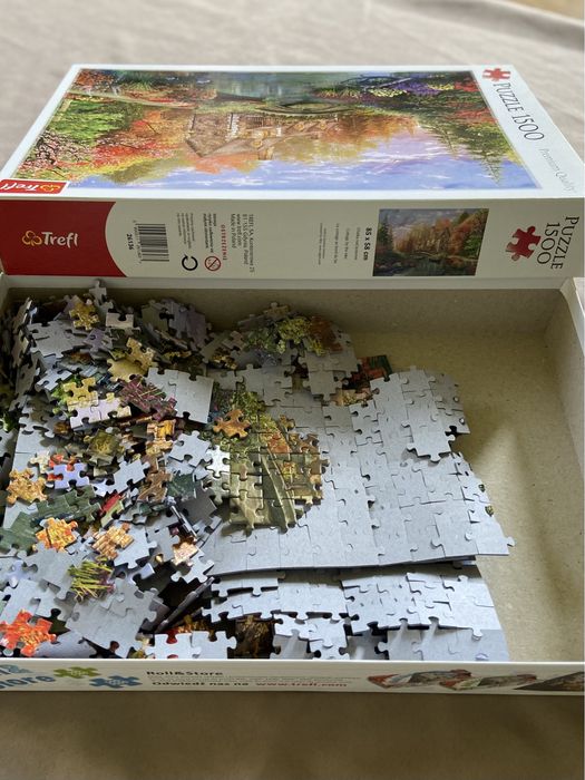 Puzzle 1500 Chatka nad jeziorem