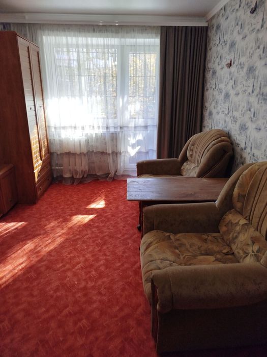 Сдаю в аренду 1но комнатную квартиру на Космонавтов