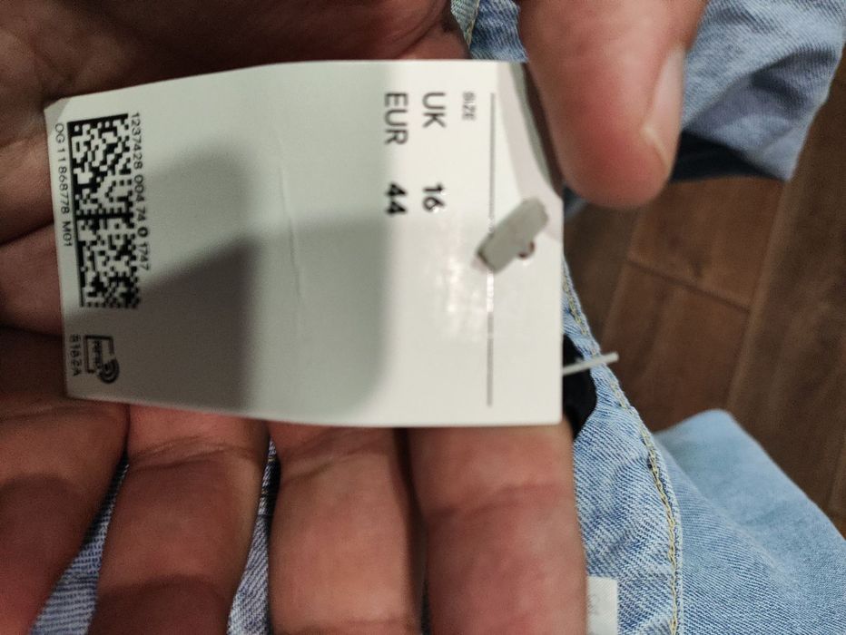 Нові жіночі джинси розмір 16