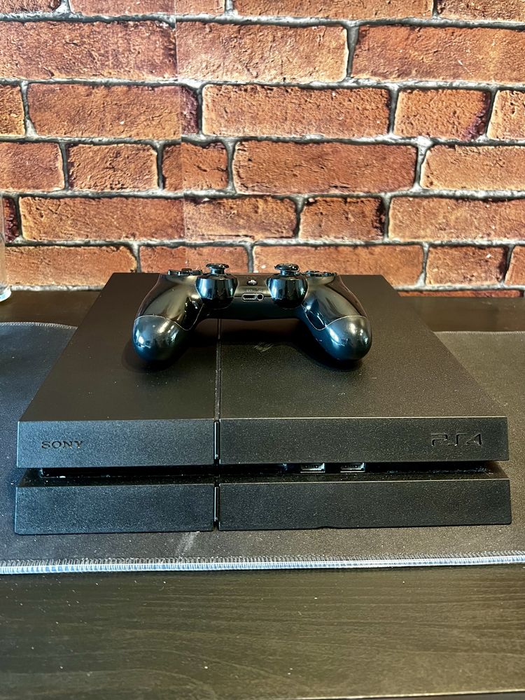 PlayStation 4 Fat 500GB + pad