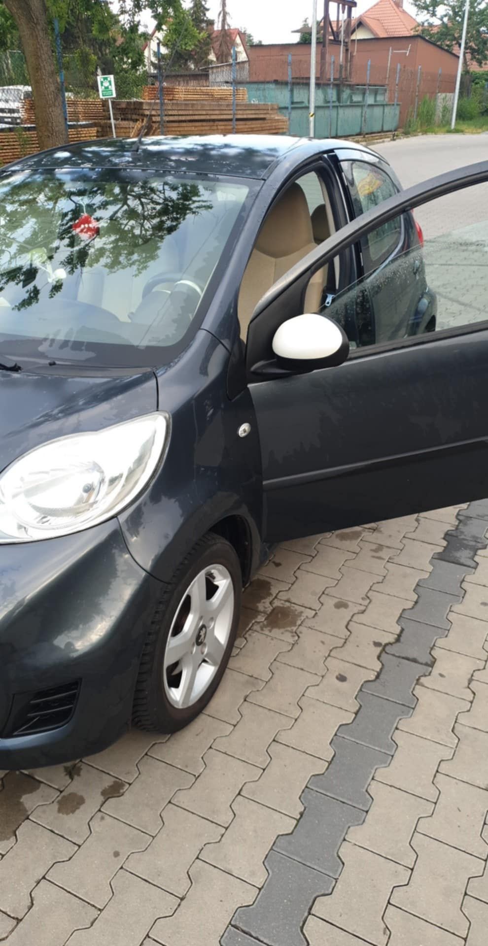 Sprzedam Peugeot 107