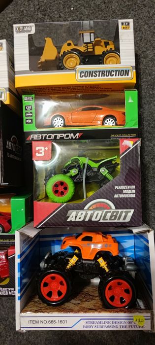 Набор машинок моделек 9 шт