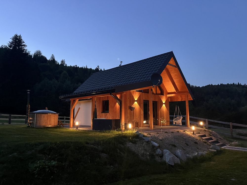 Siedlisko w Dolinie Danielki cisza natura las domek balia