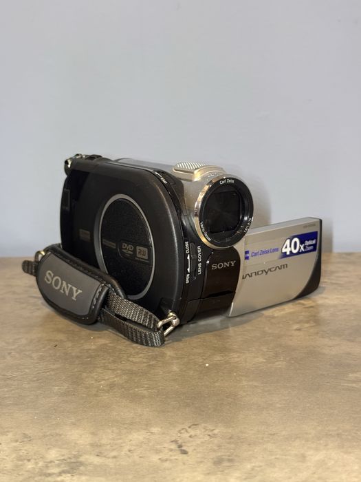 Відеокамера Sony Handycam