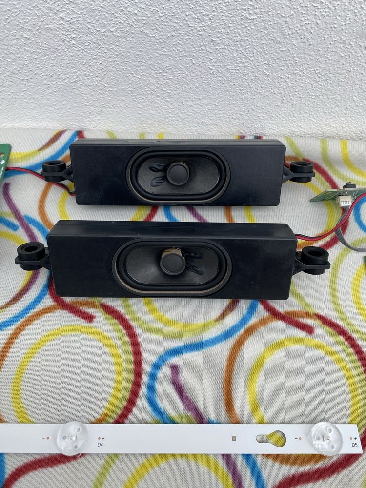 Televisão tcl 32ES560
