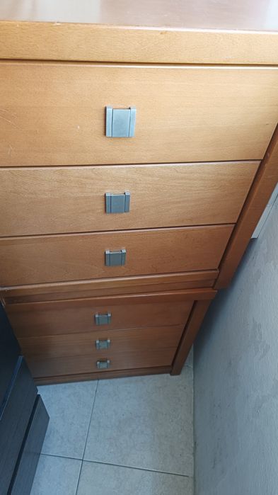 2 mesas de cabeceira