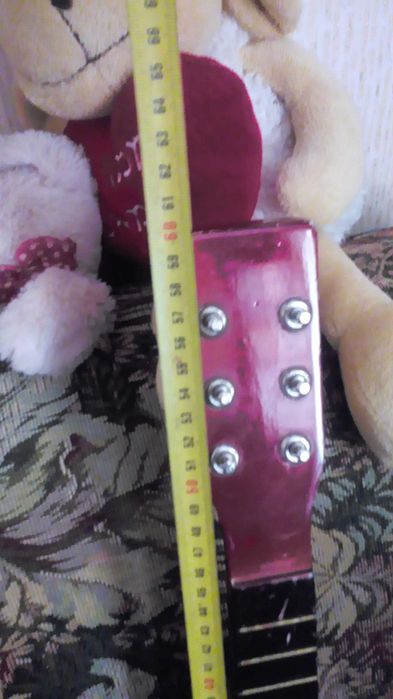 Детская гитара, дерево