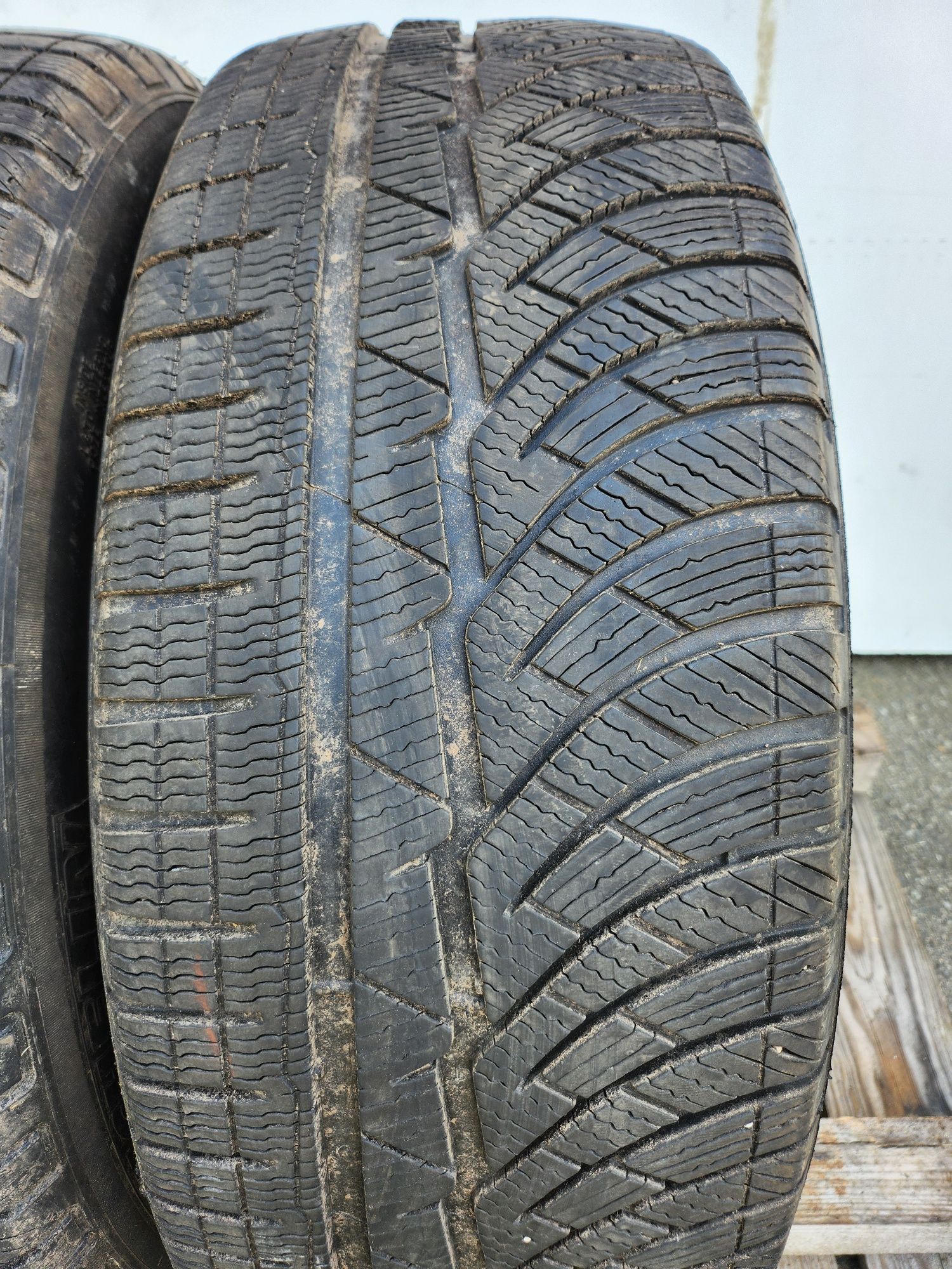 235/55/18 104V Michelin Pilot Alpin PA4 para opon zimowych 2szt