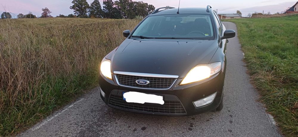 Sprzedam Ford mondeo 1,8 TDCI Ambite Kombi z przebiegiem 189769Km.