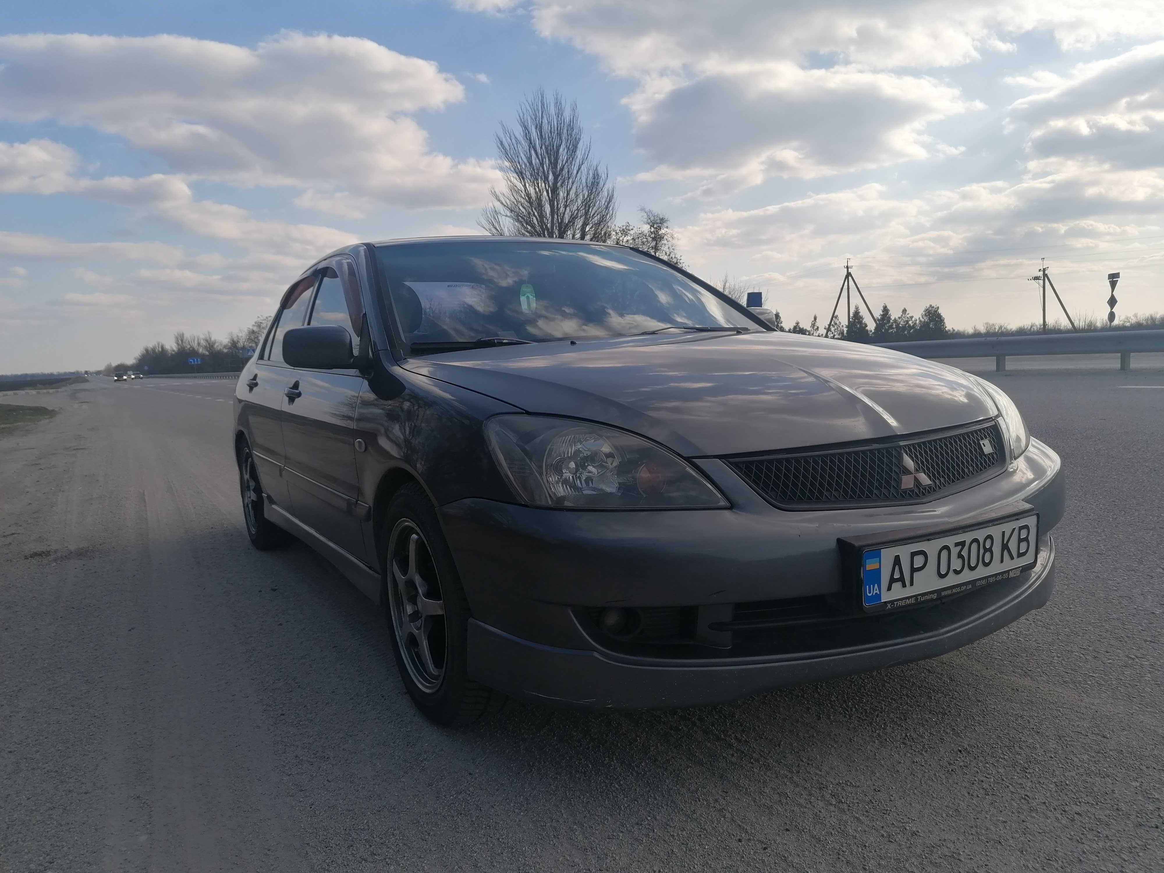 Продам mitsubishi lancer 2.0