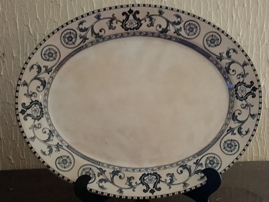 Travessa de porcelana inglesa