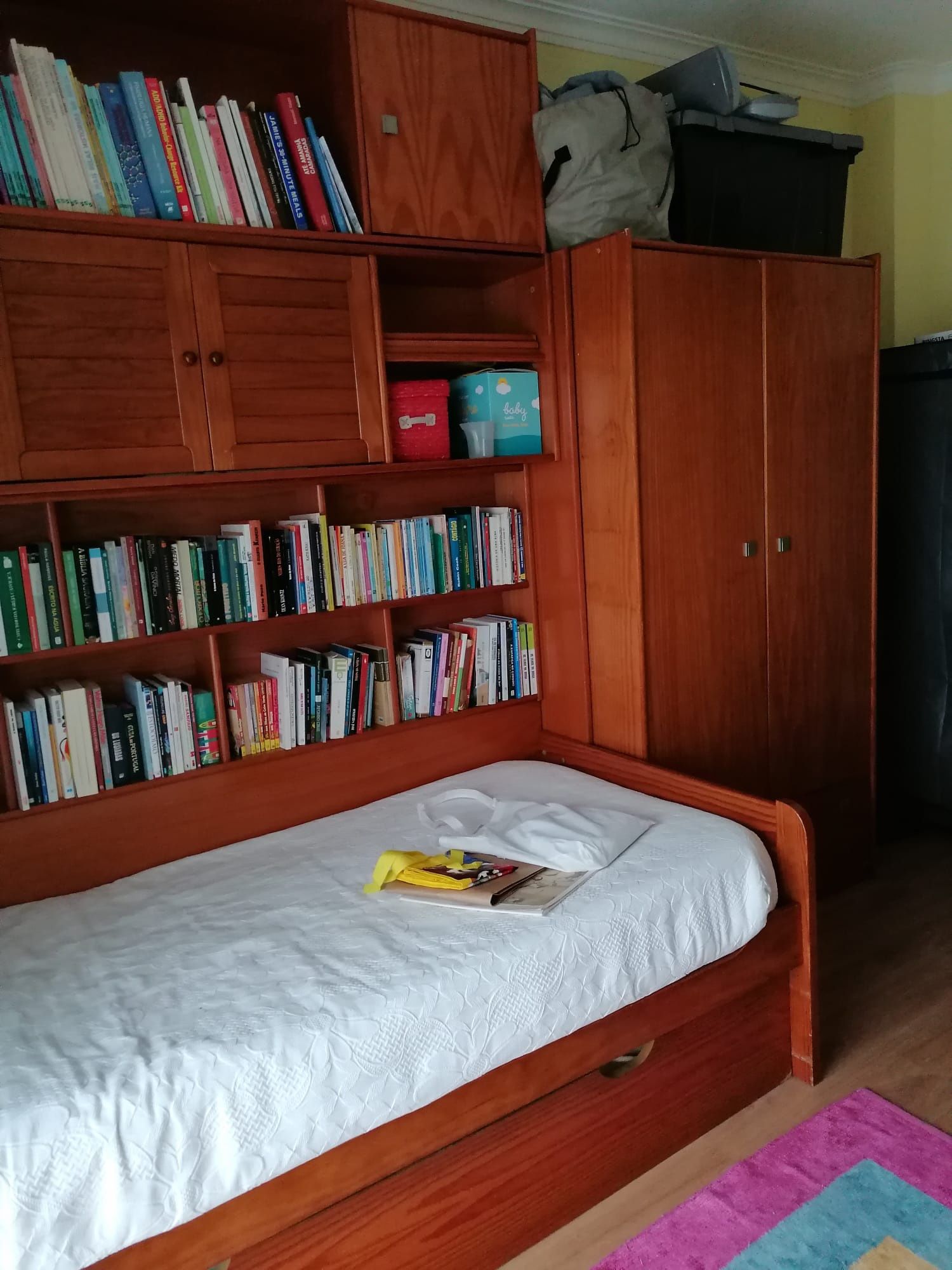 Vende se mobília de quarto tipo estúdio