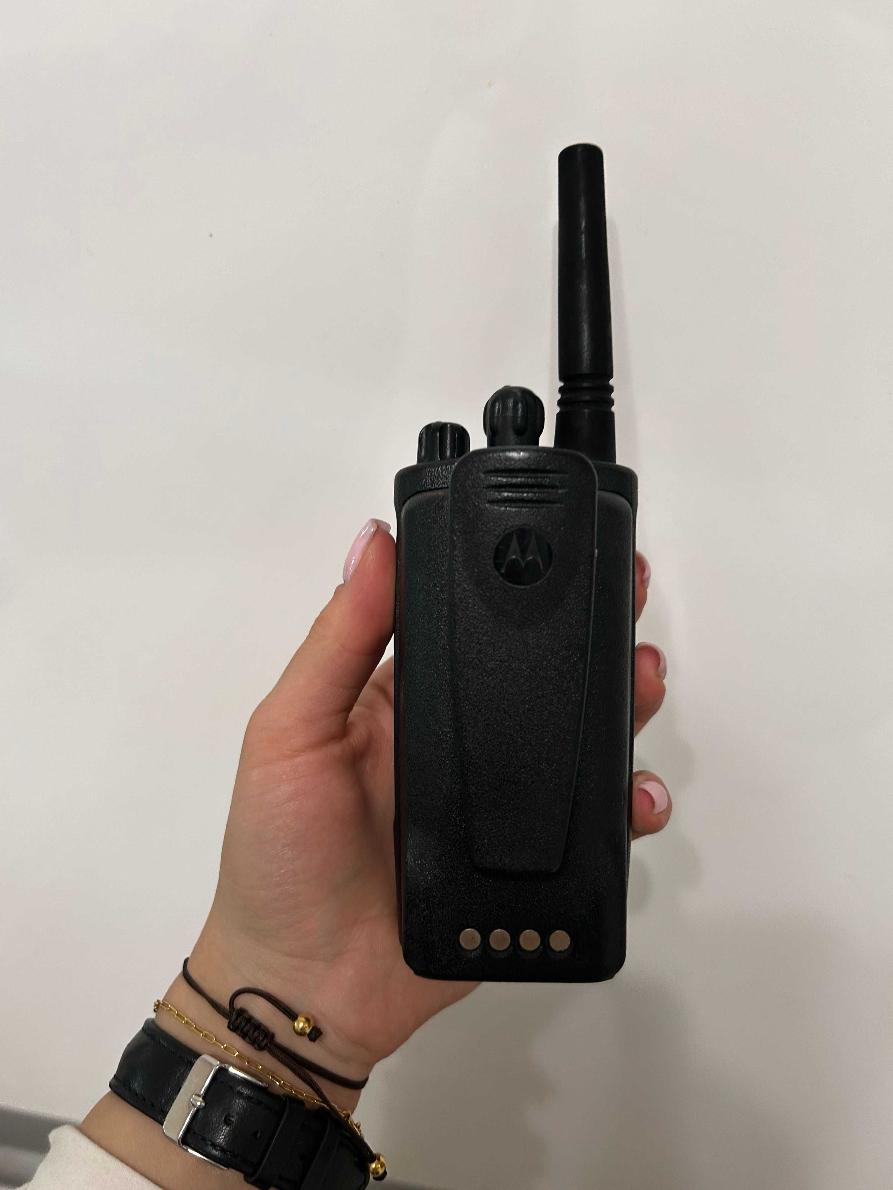 Motorola XTNi + ładowarka i mikrofonogłośnik