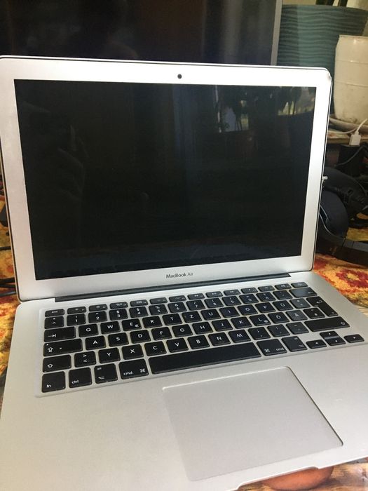 MacBook Air model A1466 на запчасти