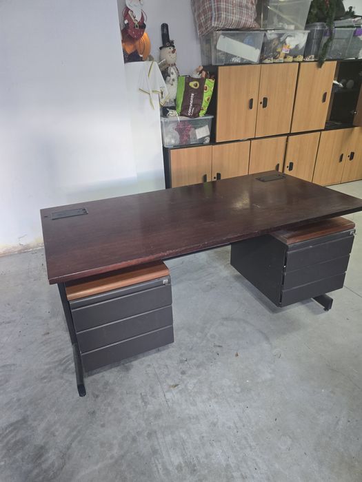 Secretária em Madeira