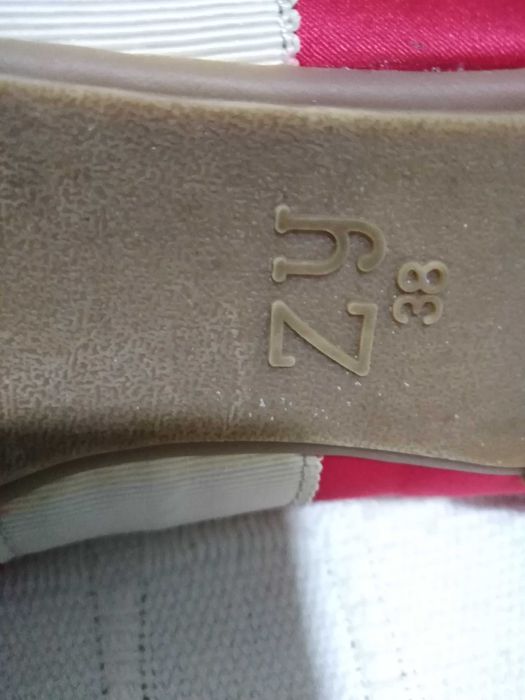 Sabrinas ZY Nº38