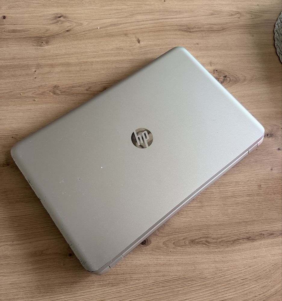 HP Envy 17 Intel Core i5-4200M 8/128 + 1TB GeForce GT 740M 17.3FHD