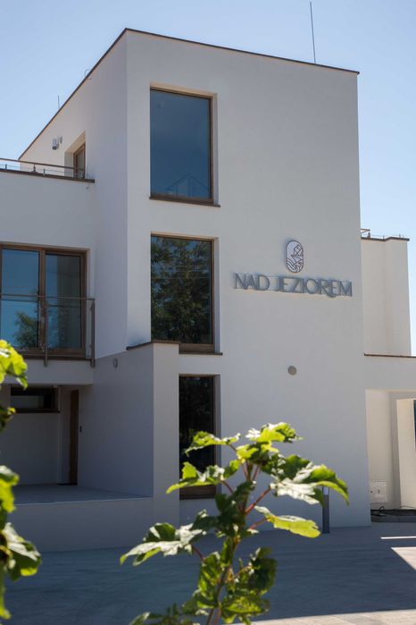 Noclegi nad Jeziorem Rożnowskim – pokoje z widokiem, balia, sauna