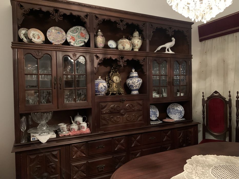 Móvel louceiro antigo grande