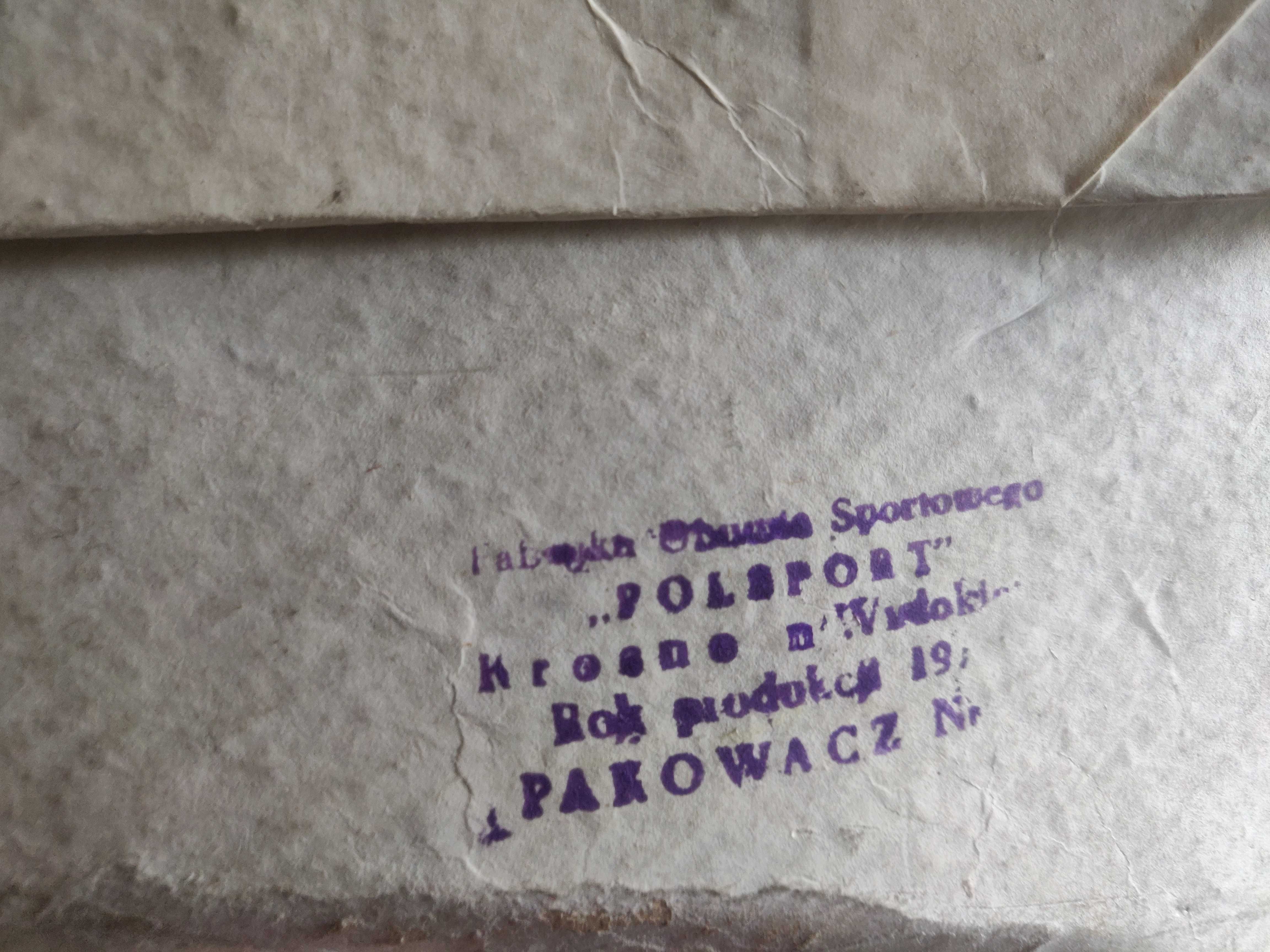 Stare łyżwy z PRLu - Trzewiki do hokeja na lodzie Vintage