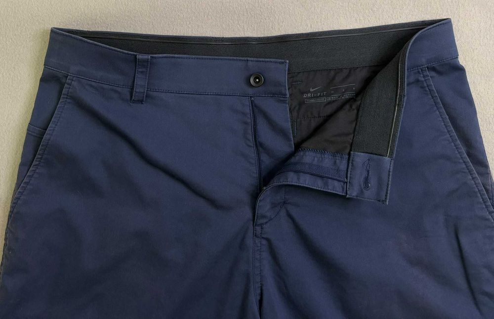 Spodenki Nike Golf Chino roz. 35