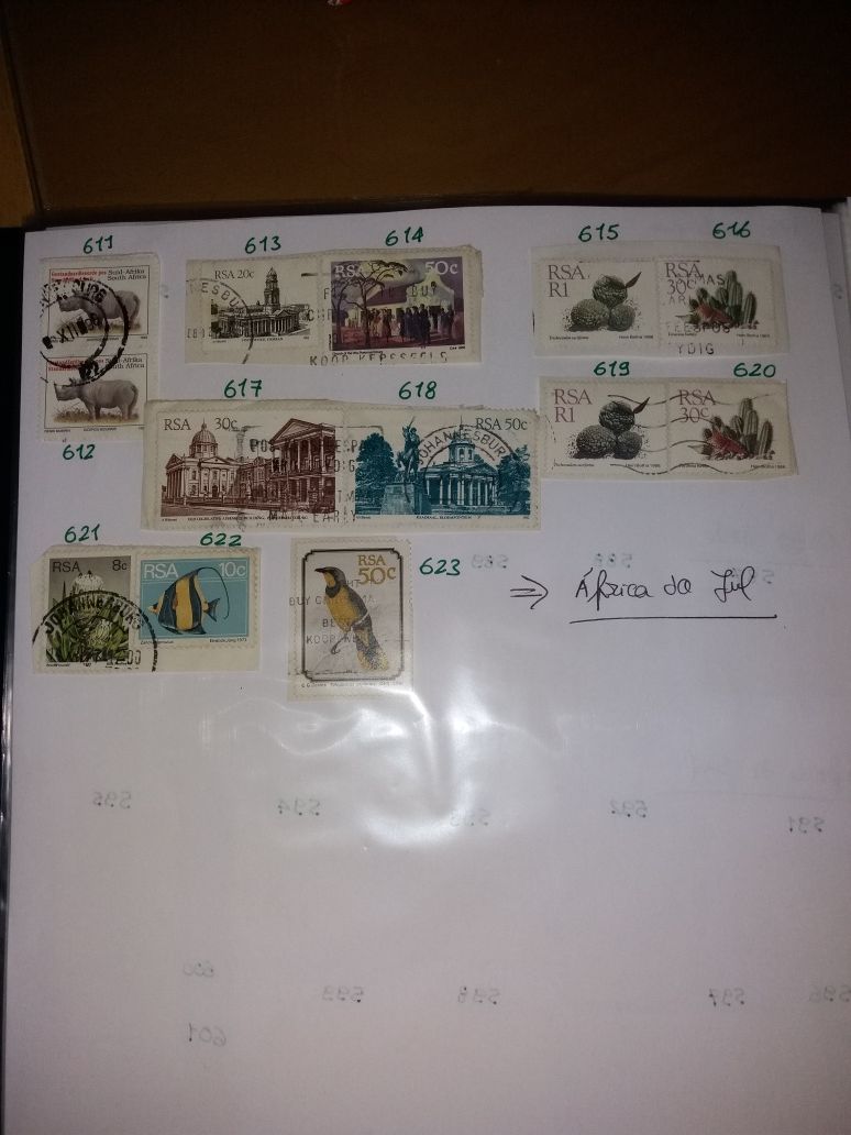 799 Selos antigos para colecionadores