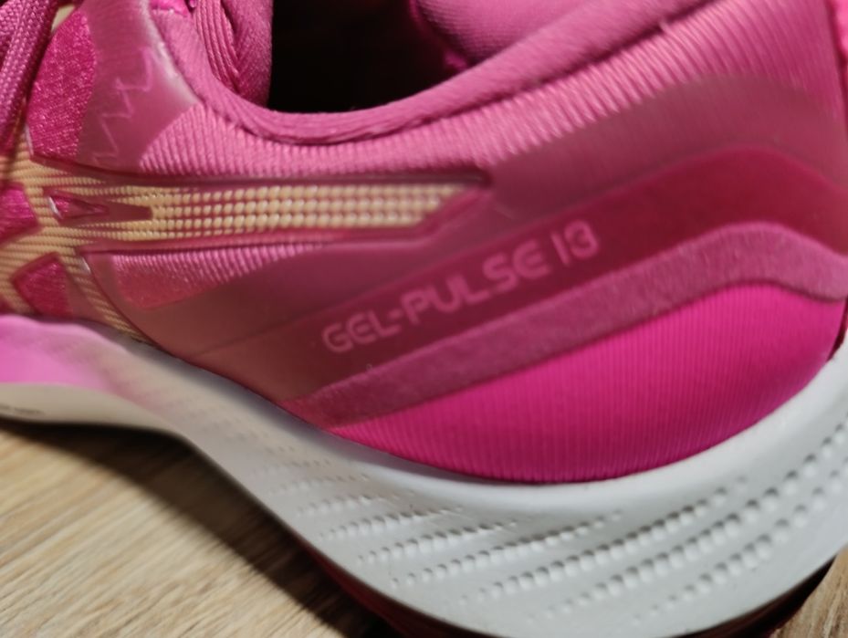 Buty do biegania damskie ASICS Gel-Pulse r. 39.513 rozmiar