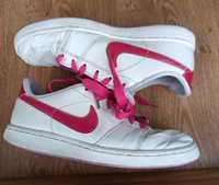 Białe buty Nike 38