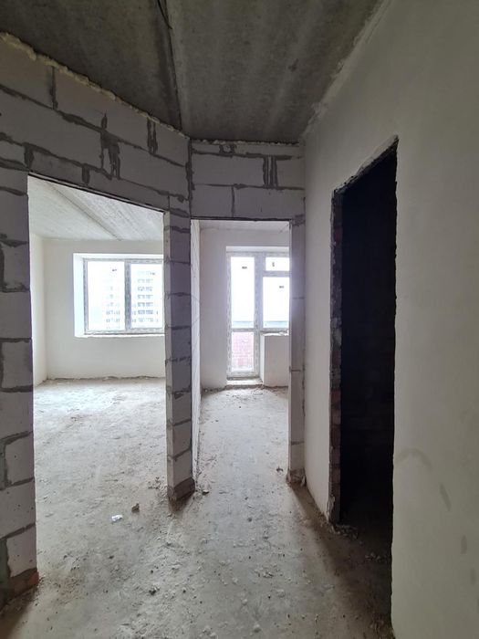 1к. квартира в новому зданому будинку. Виставка!